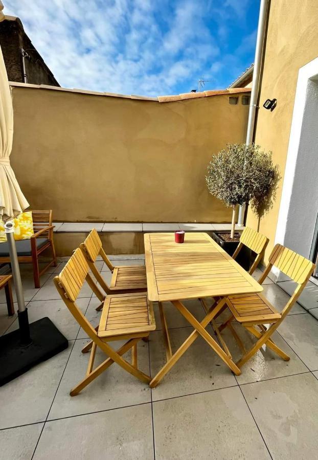 Les Demoiselles De La Tour ! Apartment Carcassonne Bagian luar foto