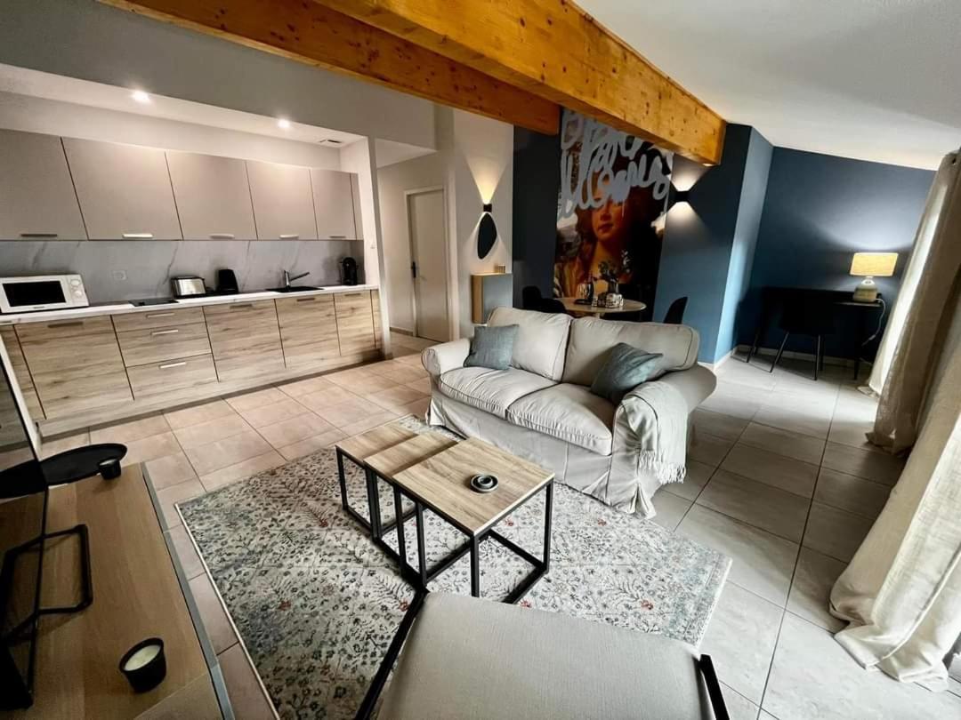 Les Demoiselles De La Tour ! Apartment Carcassonne Bagian luar foto